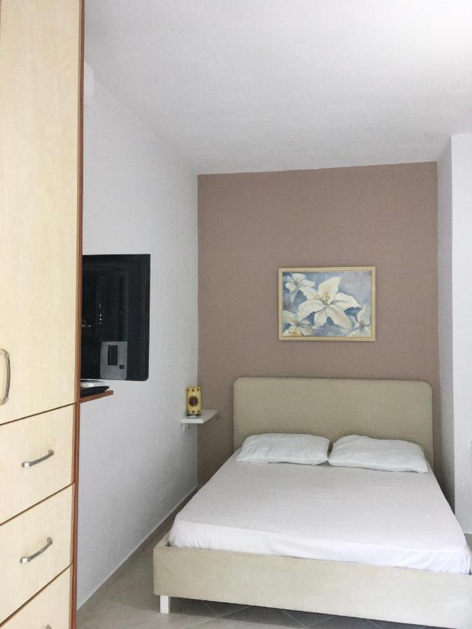 Lr Apartments Sarandë 외부 사진